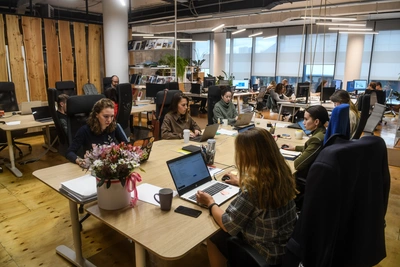 Массовые увольнения на Дону: бизнес уходит, работники страдают