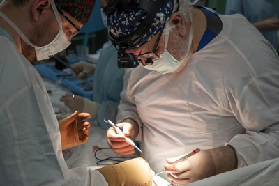 Удаление опухоли сердца у мальчика за 3 минуты в Иркутске