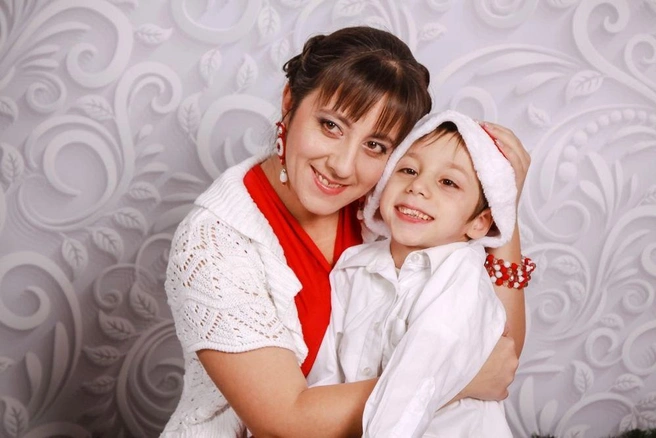 2016 год. Татьяна смогла за счет продажи своих работ оплачивать специалистов для сына | Источник: Татьяна Садовничая