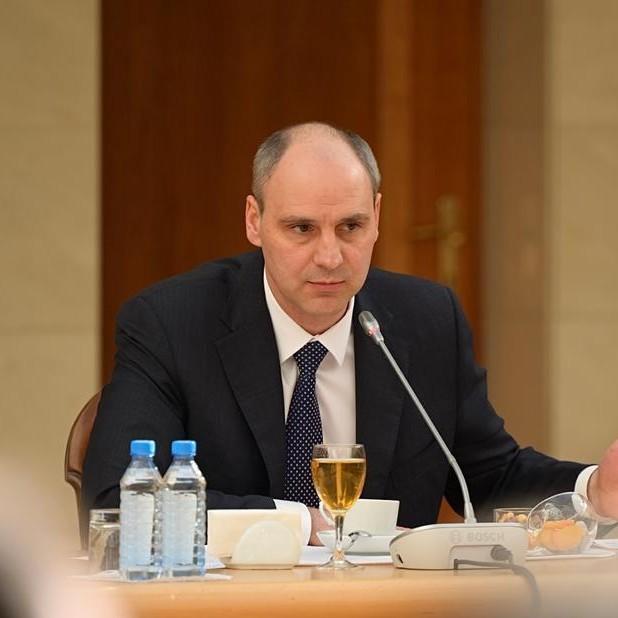 <p>Денис Паслер</p>