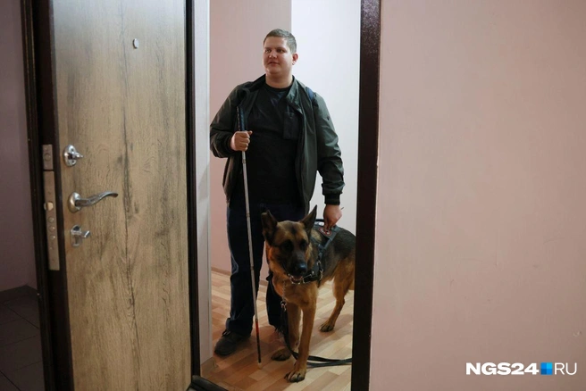 Александр и Дункель разделили свое новоселье с журналистами | Источник: Мария Ленц / NGS24.RU