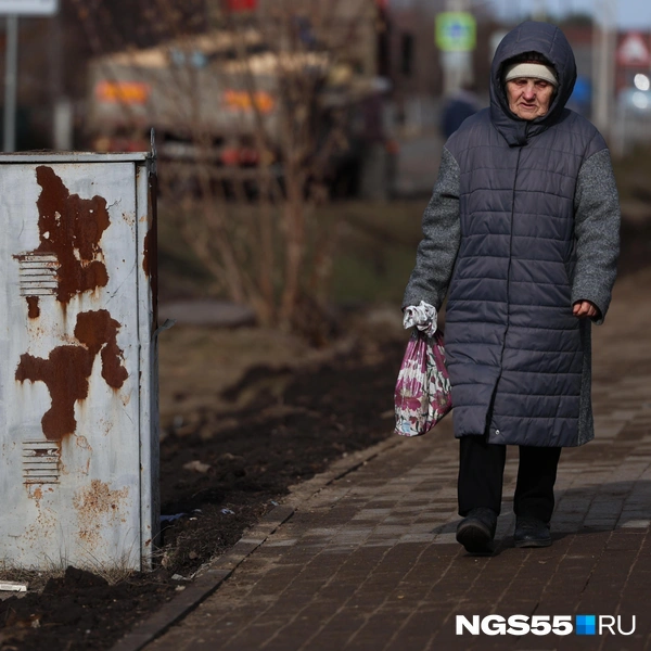 Большая часть улиц вымощена тротуарной плиткой | Источник: Евгений Софийчук / NGS55.RU