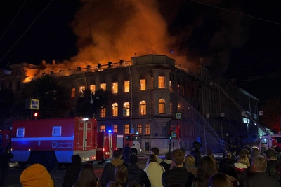 Пожар в особняке Миллера: крыша обрушилась