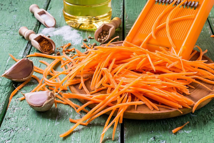 Эти 6 причин заставят вас полюбить морковь по-корейски — вы удивитесь, как она влияет на организм