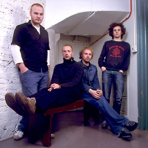 Группа Coldplay отказалась от концертного тура во имя заботы об окружающей среде