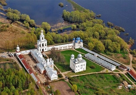 Под Новгородом обнаружили загадочные саркофаги | ya62.ru