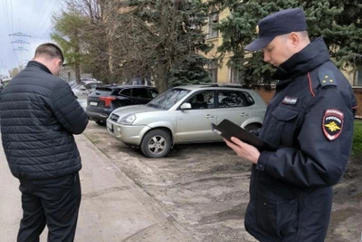 Рейд на Моршанском шоссе: штрафы за парковку на газонах