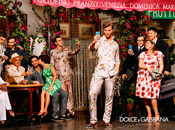 Dolce&Gabbana "взорвал" зиму кадрами летней рекламной кампании 2016