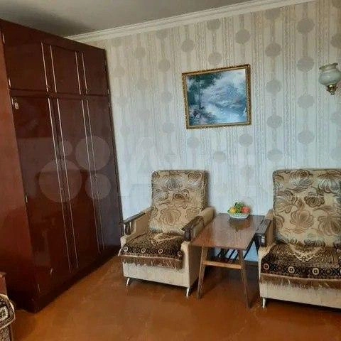 Куда без ковров на креслах? | Источник: «Авито»