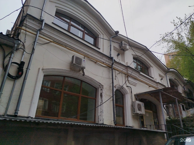В подвальном помещении еще в прошлом году кипела игра | Источник: 2Gis
