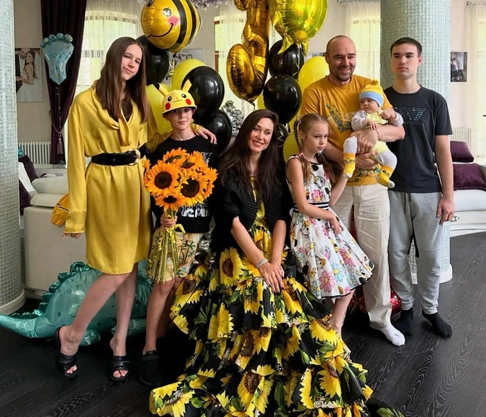Елена родила Роману шестерых детей 
