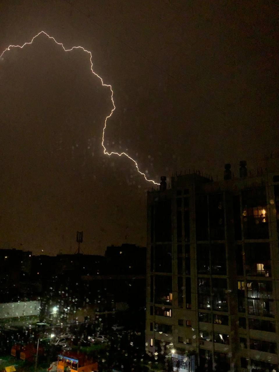 Впрочем, из окна тоже было неплохо видно | Источник: читатель 74.RU