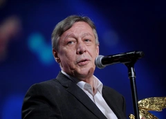 Михаил Ефремов вышел на свободу из колонии в Белгородской области: онлайн-трансляция
