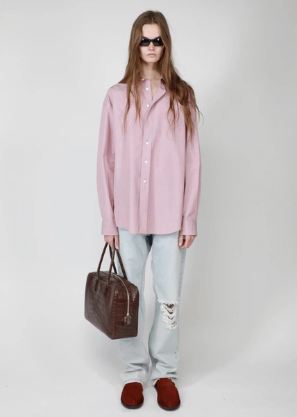 Сумку Margaux по-прежнему все хотят: The Row признан «Лучшим брендом аксессуаров» на CFDA Awards 2025 | marieclaire.kz