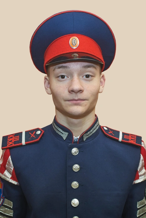 Бывшего воспитанника кадетского корпуса Алексея Маринца признали потерпевшим, а в отношении Виталия Бобыльченко завели уголовное дело в мае 2025 года | Источник: Baklanov-korpus.ru