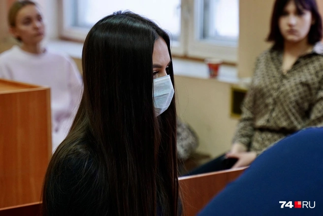 Наталья Хакимова на заседании вела себя тихо  | Источник: Михаил Шилкин 