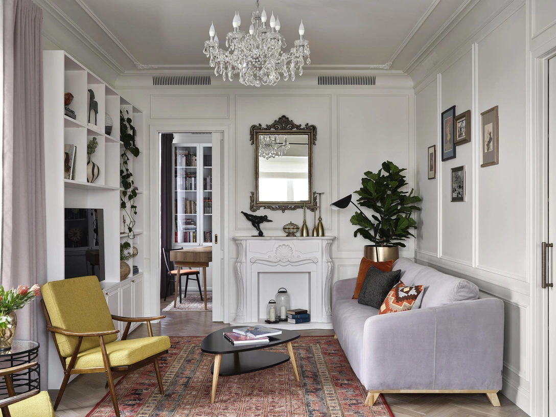 Гостиная. Люстра, Brasline. Декор, Moon Stores. | Источник: Сергей Ананьев. Стиль: Яна Яхина