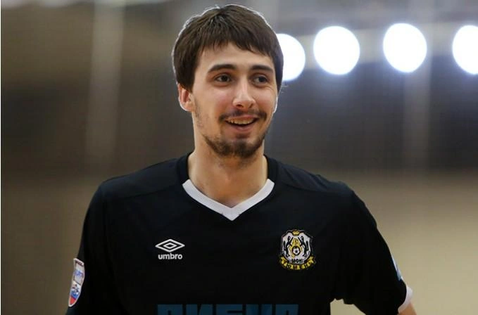 В 16 лет Артем Антошкин приехал на просмотр в МФК «Тюмень» и остался. Сейчас ему 31 | Источник: Asnta.ru