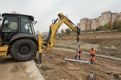 Владимирский парк у Дворца творчества благоустраивают
