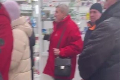 Yekaterinburg residents form huge queue for insulin amid shortage