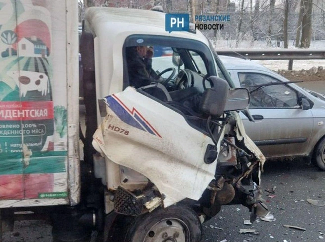 нудистки с пробкой Из-за аварии на Южной окружной собралась гигантская пробка - 20 февраля  2025 - Я62.ру