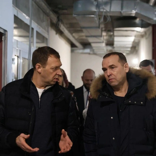 Губернатор Вадим Шумков и генеральный директор ЗАО&nbsp;«Курганстальмост» Дмитрий Парышев&nbsp;— генеральный подрядчик строительства поликлиники | Источник: Пресс-служба губернатора Курганской области 