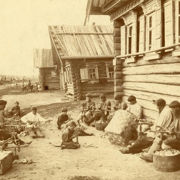М. Дмитриев. Ложкари Семеновского уезда за работой. 1897 г. Из собрания НГИАМЗ | Источник: Росфото
