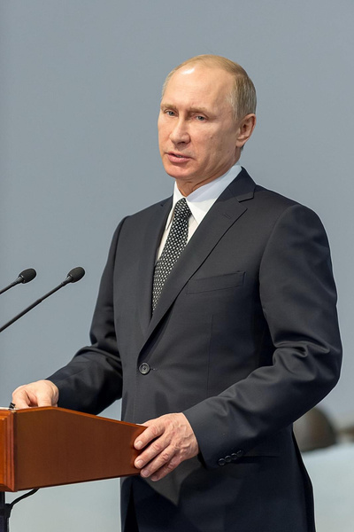 Владимир Путин на пасхальной службе в храме Христа Спасителя. Онлайн-трансляция