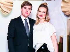 Это девочка! Елена Шкулева во второй раз стала мамой