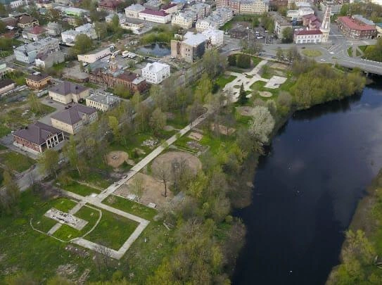 Сейчас в сквере есть только дорожки | Источник: «Городской сквер г. Рыбинск» / vk.com