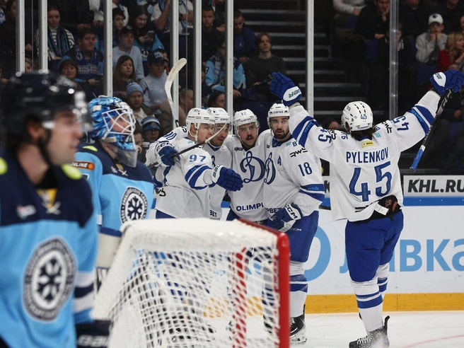 Во втором периоде «Динамо» увеличило свое преимущество, забив второй гол. | Источник: Александр Ощепков / NGS.RU