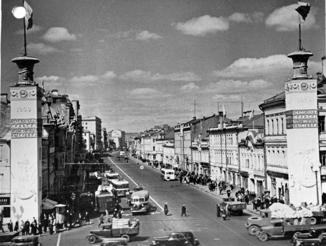 Улицы довоенной Москвы: как выглядела столица до 9 мая 1945 года, виды  Москвы, снятые до Великой Отечественной войны, архивные снимки, старые  фото, какой была столица до ВОВ, в 30–40-е годы - 9 мая 2024 - МСК1.ру