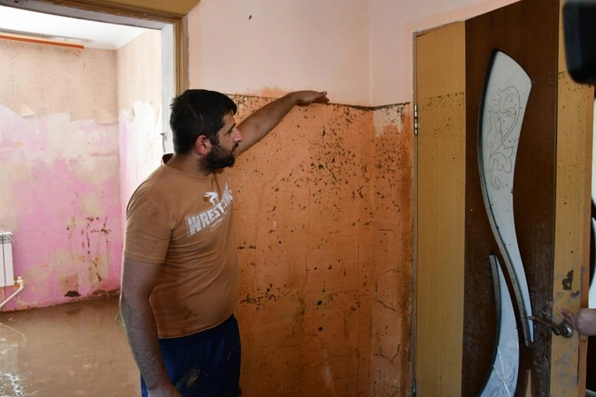 Вода дошла почти до потолка | Источник: Gorkluch.ru