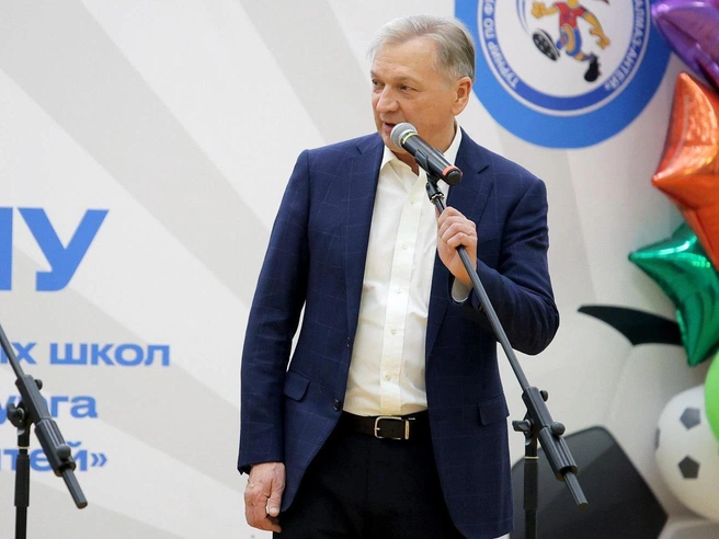 Член исполкома Федерации футбола Санкт-Петербурга Михаил Барышников.