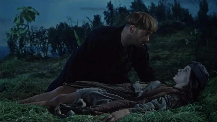 Хома Брут и Панночка | Источник: Кадр из фильма «Вий»