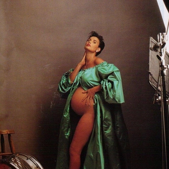 Деми Мур в фотосессии для Энни Лейбовиц и Vanity Fair, 1991 год
