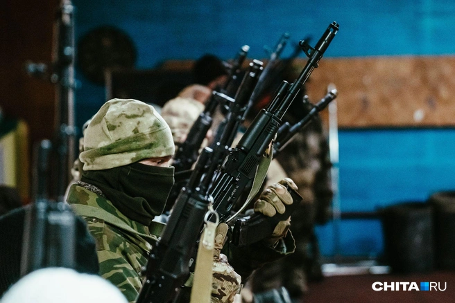 Солдат-срочник из Чебаркуля оказался в штурмовом отряде в зоне боевых действий: родители требуют проверить контракт на подлинность | Источник: Олег Федоров / CHITA.RU