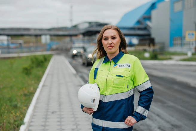 Ведущий инженер отдела технического контроля Быстринского ГОКа Мария Денисова — участница премии «Талантливая женщина в современной индустрии» | Источник: Быстринский ГОК