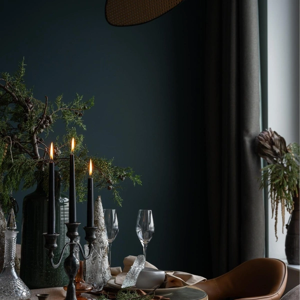 Источник: Квартира 85 м² для молодой художницы в Москве с новогодним декором