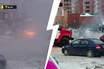 Автомобиль Nissan Cube загорелся во дворе на Высоцкого