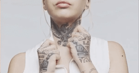 18 татуировок айдолов, о которых ты могла не знать
