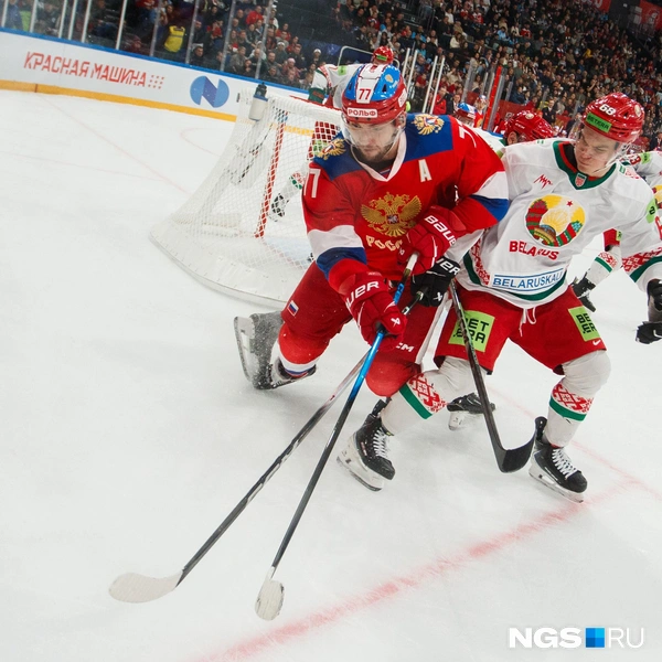 Вначале команды боролись на равных  | Источник: Андрей Бортко / NGS.RU