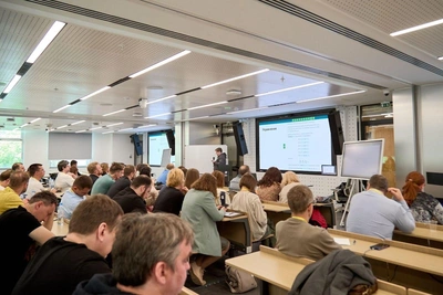 Грант в 200 тысяч рублей для учителей точных наук