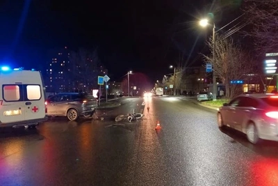 Отца обвинили за вовлечение сына в опасную езду на питбайке