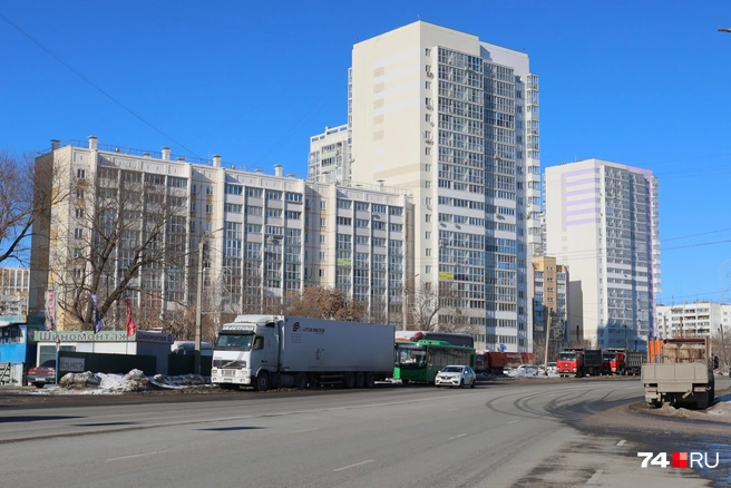 Только многоэтажки на фоне мешают подумать, что вы уже где-то за городом | Источник: Наталья Лапцевич