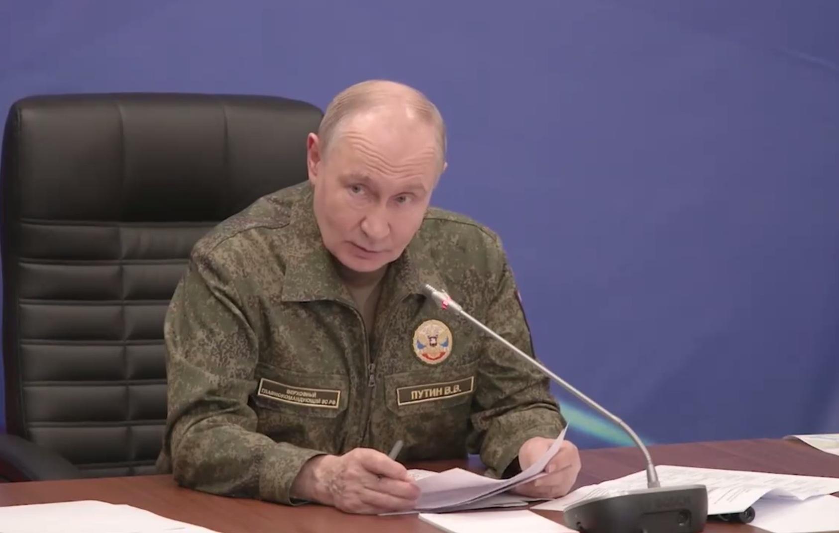 Путин поручил усилить удары по Украине: заявления президента по итогам встречи с военными