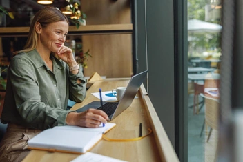 «Начинаю новые занятия — и бросаю. Как не тупеть перед телевизором?»