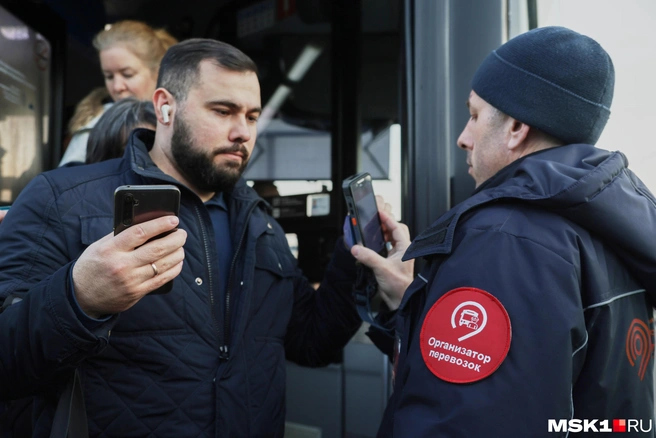 Некоторые пассажиры говорят, что с тех пор, как повысился штраф для «зайцев», контролеров стало больше | Источник: Дмитрий Толстошеев / MSK1.RU
