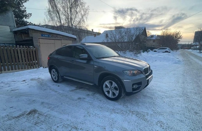 BMW X6 Елены Якубовой «ушел» в салоне за 1,8 миллиона в 2024 году, но денег сибирячка не получила до сих пор | Источник: Елена Якубова