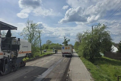 В Калининградской области ремонтируют дороги к школам и детсадам
